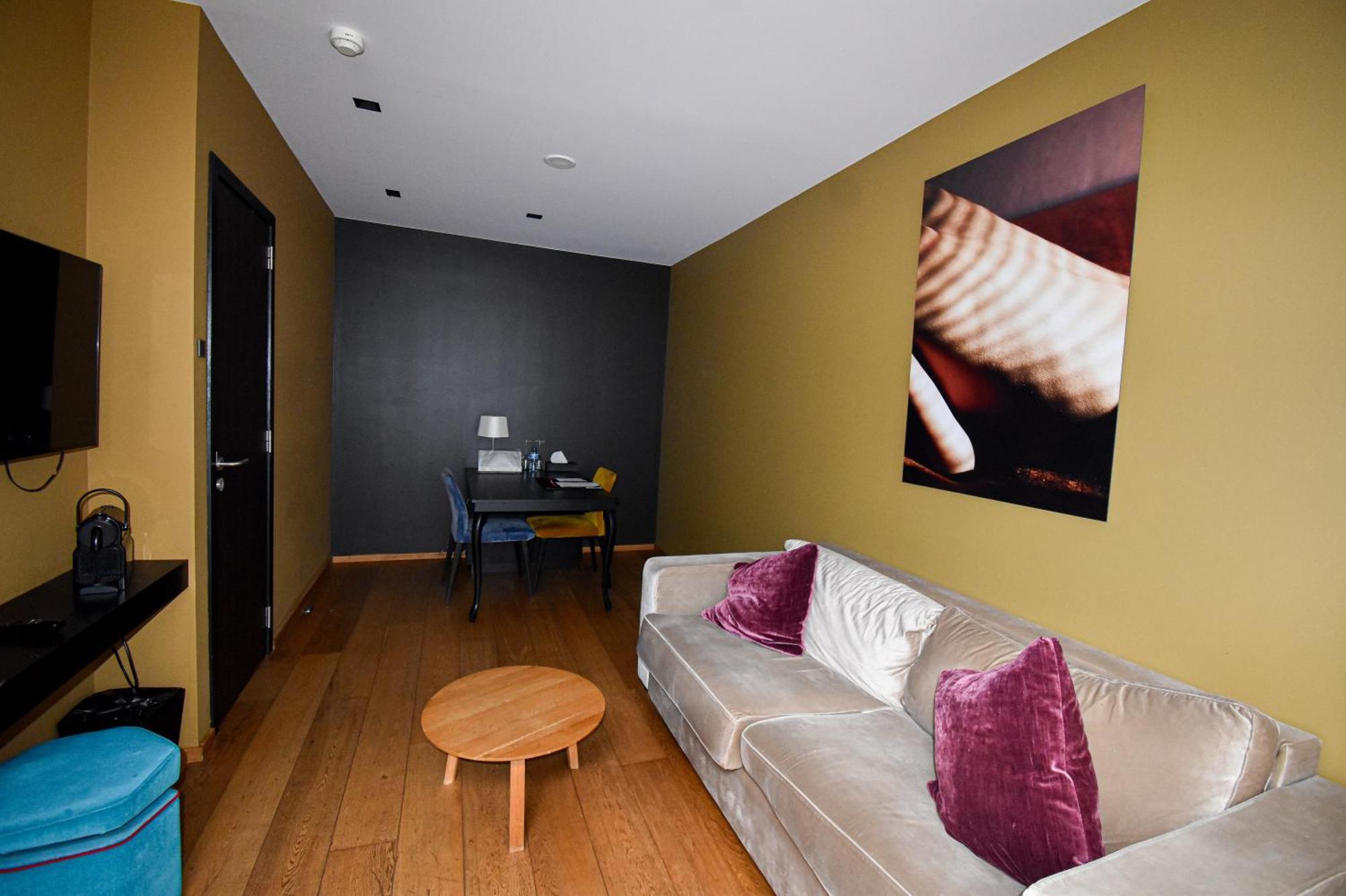 Hotel The Royal Snail Namur Bagian luar foto