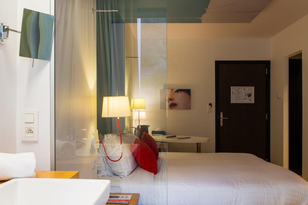 Hotel The Royal Snail Namur Bagian luar foto